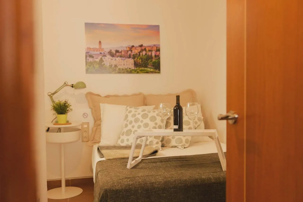 Estancia De Invitados De Casa Tais Málaga Pansiyon