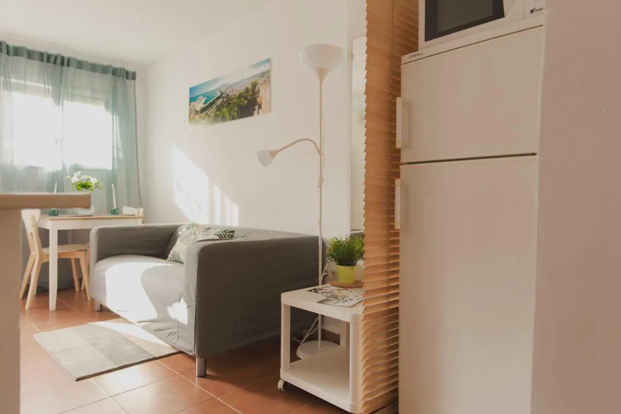 Estancia De Invitados De Casa Tais Málaga Pansiyon